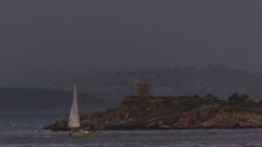 Una lnea de tormentas formada este viernes en Baleares por la dana.