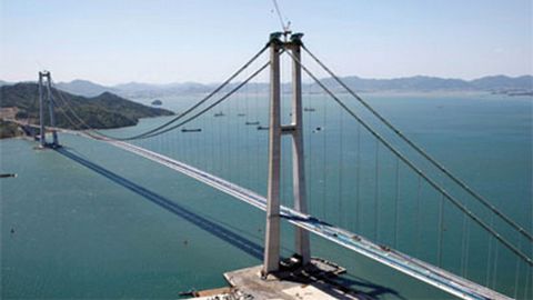 Yi Sun-sin Corea del Sur. Presume desde el 2013 de ser el puente m�s resistente del mundo