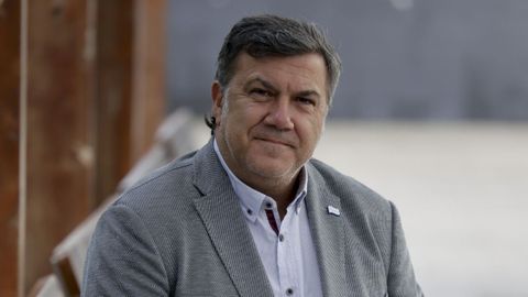 Grando forma parte do grupo RESHINT, con outros investigadores de todo o territorio espaol.