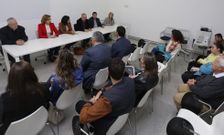 La recepci�n de los participantes en el Centro de Interpretaci�n del Camino Norte en Mondo�edo.