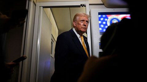 Trump, a bordo del avin presidencial