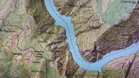  El visualizador cartogr�fico de la Xunta atribuye a una zona de la parroquia de Bolmente el nombre de O Santo, que corresponde a otro lugar situado curso arriba del Sil