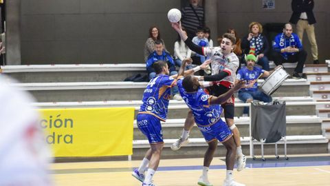Un lance de un partido del Teucro de la pasada temporada