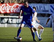 El veterano centrocampista admite su ilusi�n por el bot�n conseguido por los azulones. 