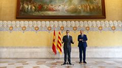 El ministro de la Presidencia, Justicia y Relaciones con las Cortes, Flix Bolaos (i), junto al consejero de Justicia y Calidad Democrtica de la Generalitat, Ramon Espadaler (d) atienden a los medios en el Recinto Modernista de Sant Pau de Barcelona.
