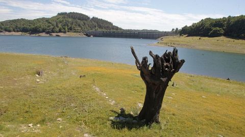 El embalse de Vilasouto est destinado a surtir de agua para el regado