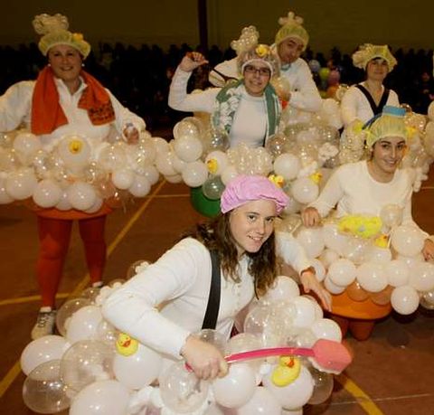 Preparados para la ducha, este grupo de pompas.