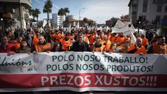 As� fue la manifestaci�n de los ganaderos y agricultores en A Coru�a
