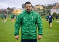 Nacho Novo entrena con el Racing y, cuando coja ritmo, probablemente reciba una oferta.