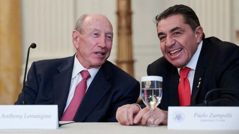 Paolo Zampolli (a la derecha), amigo y enviado de Donald Trump que propuso a la FIFA la salida de Ir&aacute;n y el cambio por Italia