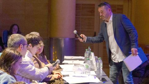 As� foi a festa da regueifa en Carballo, imaxe a imaxe, rima a rima