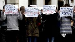 La Fiscal�a pide 50 a�os de prisi�n para siete de los ocho detenidos por la agresi�n a dos guardias