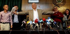 Adolfo Gacio, ayer, en el Concello de Boqueix�n, despu�s de renunciar a la alcald�a.