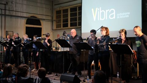 Noche blanca Oviedo.Dentro de la F�brica de Armas y del programa Vibra, el audiodrama �Mil noches en una�