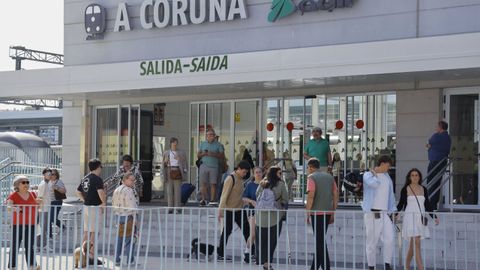 Imagen de archivo del exterior de la estaci�n provisional de tren de A Coru�a