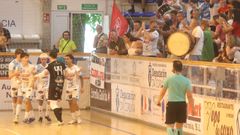 Los noieses celebran uno de los tantos del partido.