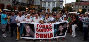 Desde que se conoci� la desaparici�n de Sonia Iglesias, la sociedad pontevedresa ha mostrado su apoyo a la familia y allegados.