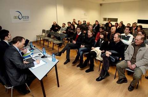 El Concello, en colaboraci�n con la AED, present� el plan EMTRA en febrero del 2011 en Lal�n.