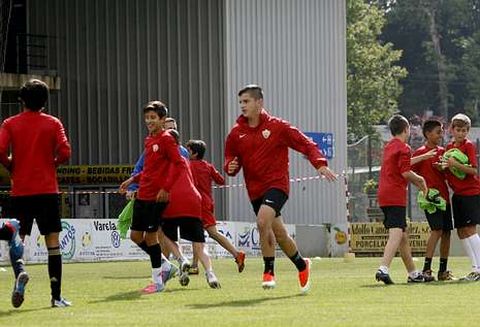 El Almer�a (foto) y el Manaus realizaron ayer su primera toma de contacto con el Cortizo.