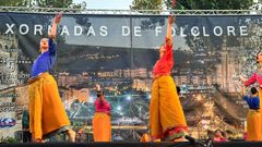 Actuacin de las Xornadas de Folclore en Entrimo