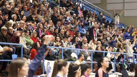 La grada se volc� de principio a fin.