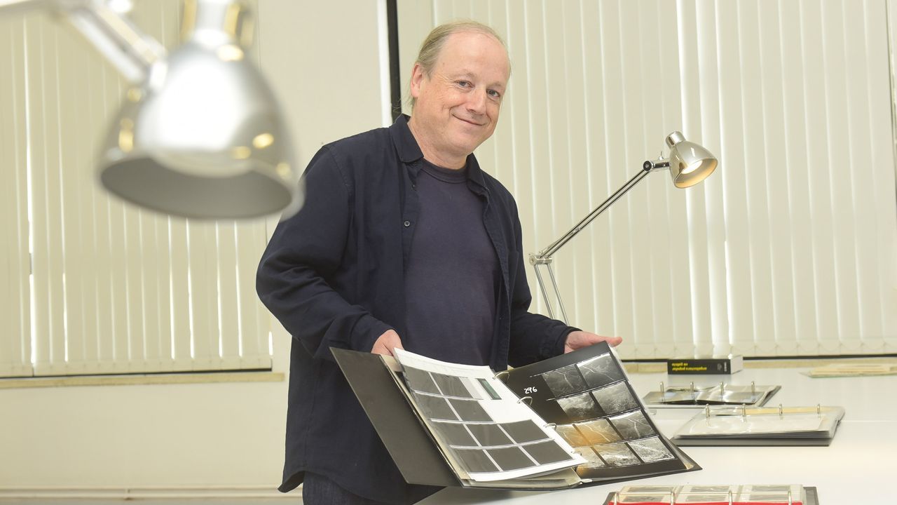 Ibon Aranberri, escultor y fotógrafo: «En Galicia es difícil trazar los límites entre lo rural y lo urbano»