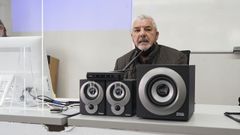 Jos� Manuel Rodr�guez, en una asamblea de la asociaci�n Apetamcor en San Cibrao das Vi�as