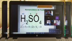 Clase virtual de Qu�mica de Juan Sanmart�n y sus alumnos de 3� de ESO del colegio Vila do Arenteiro