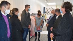 Visita del presidente de la Diputaci�n a un comercio adherido al Bono Impulso