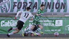 Imagen del partido disputado este domingo en A Porta Santa entre el Paiosaco y el Cultural Mani�os (3-0)