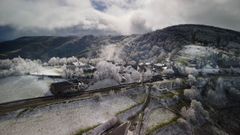 En O Cebreiro ya pudo verse un fino manto blanco debido a los primeros copos de nieve de la temporada.