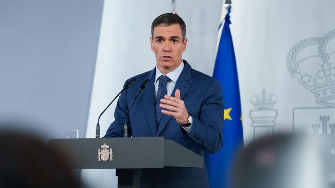 El presidente del Goberno, Pedro S&aacute;nchez, durante una rueda de prensa posterior al Consejo de Ministros extraordinario del viernes. 