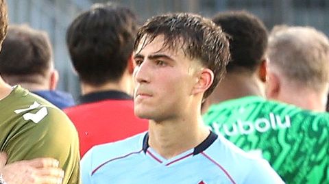 El jugador del Celta Javi Rodr�guez, tras la derrota frente al Friburgo.