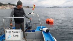 Tramo del emisario de Rax� que aflor� en medio de la r�a de Pontevedra