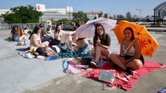 Fans de Melendi haciendo cola en el Coliseo