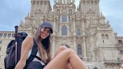 Lidia Torrent comparti� una foto en Santiago con sus 247.000 seguidores de Instagram. �El Camino es una gran met�fora de la vida. Me ha ense�ado mucho, he conocido a personas tan maravillosas como especiales y me ha acercado un poco m�s a m�. Os recomiendo que lo viv�is, por lo menos, una vez�, escribi�. El asador Gonzaba fue uno de los templos del buen comer y beber en donde su grupo celebr� la llegada a Compostela. 