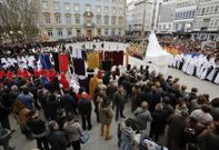 Momento del encuentro de Resurrecci�n en la plaza de la Constituci�n de Ferrol. 