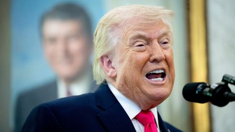 El presidente de Estados Unidos, Donald Trump, este martes en la Casa Blanca durante la toma de posesi�n de Markwayne Mullin como secretario de Estado de Seguridad Nacional.