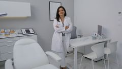 Ins Vzquez, direccin mdica de la clnica Facies, en Perillo (Oleiros).