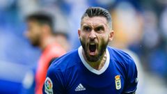 Borja Bastn celebra el primer gol del Real Oviedo ante el Mlaga