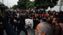 Nuevas cargas policiales en el desalojo de la Comandancia