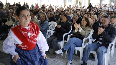 Foliada en M�ndez N��ez dentro da programaci�n das Letras Galegas. Actuaron Xacarandaina e Son d?aqu�