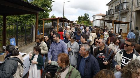 Raigame volveu ateigar de xente Vilanova dos Infantes.Milleiros de persoas gozan este domingo de Raigame.