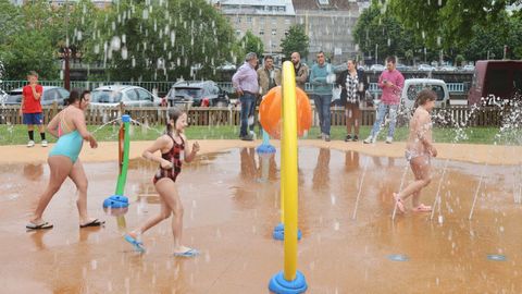Inauguración del parque de juegos de agua de Pontevedra