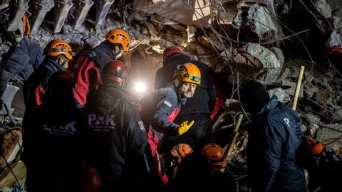 Trabajadores de rescate en Turqu�a