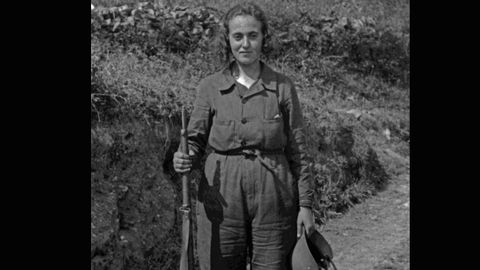 Miliciana del frente de Luarca en Villagermonde (Valdés, 13 de agosto de 1936). Constantino Suárez