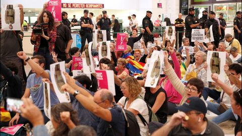 Desalojo en la estaci�n de Sants en Barcelona
