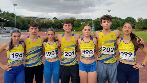 Los deportistas del Atletismo Barbanza que se desplazaron a Lugo.