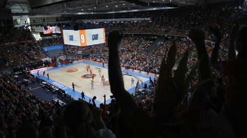 El Coliseum durante el encuentro de la Primera FEB disputado entre el Leyma Coru�a y el Obradoiro.