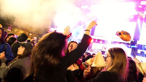 Carnaval de las Pe�as de Boiro